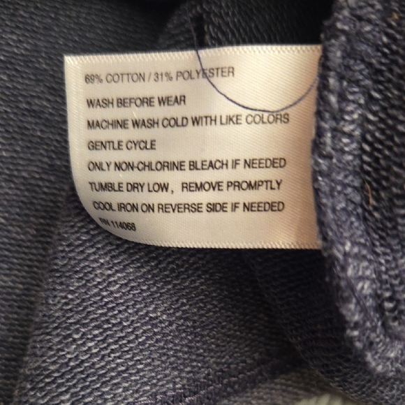 Evereve Charcoal Cropped Top Sweatshirt Size Medium - Picture 3 of 9